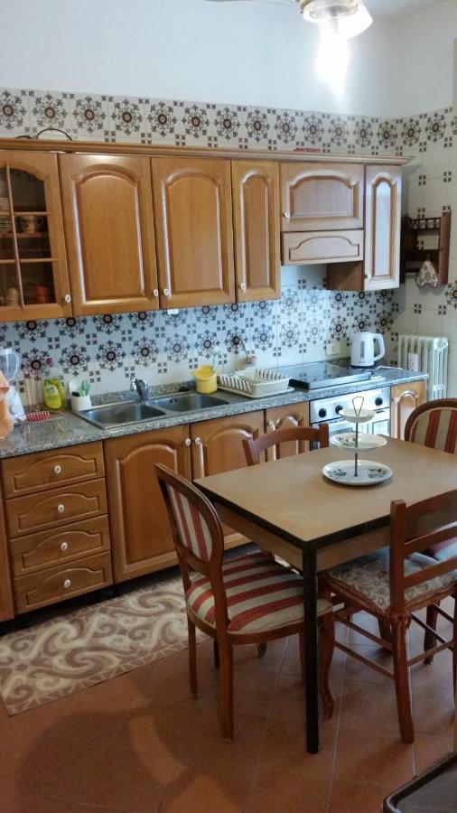 Готель Tora House Катанія Екстер'єр фото