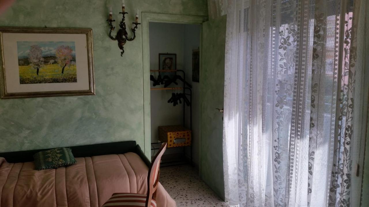 Готель Tora House Катанія Екстер'єр фото